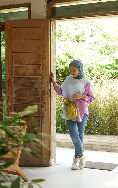OOTD Hijab Casual Kekinian Tabrak Warna